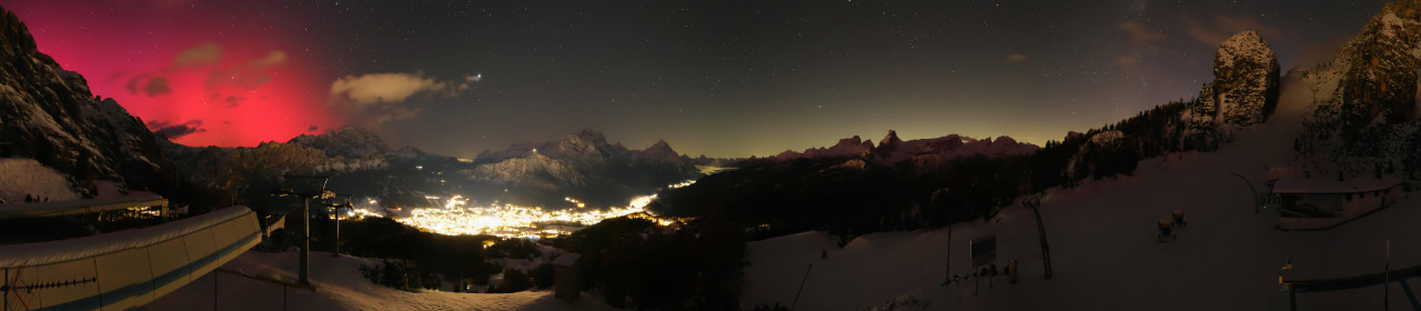 Aurora Boreale dal Doca d'Aosta Tofana Cortina